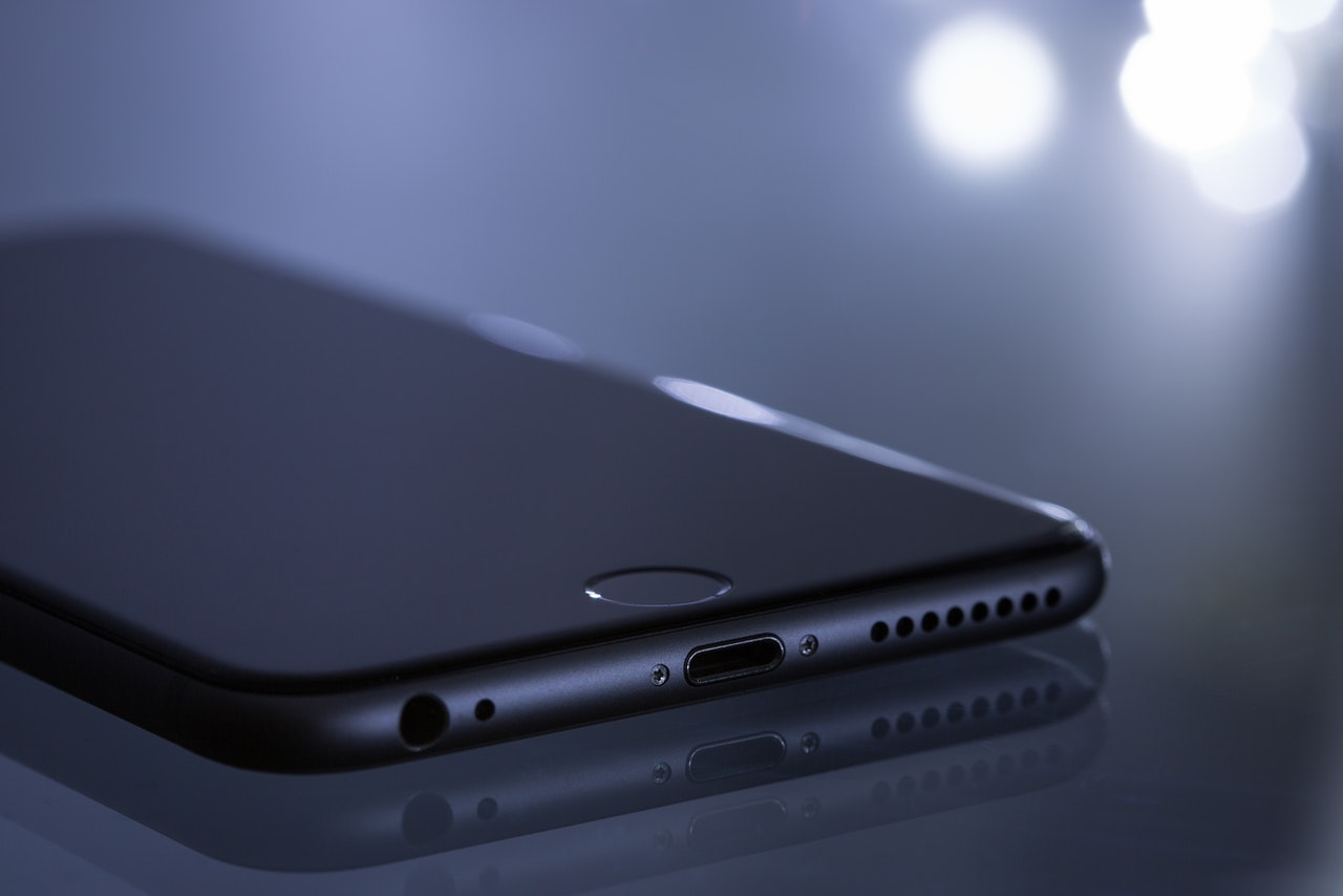 Réparation iPhone SE 2020, avantages de passer par un professionnel